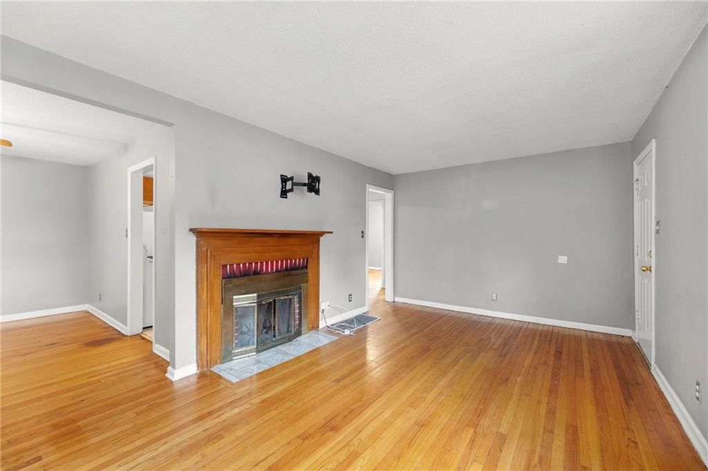 3721 Elmwood Avenue — photo 4