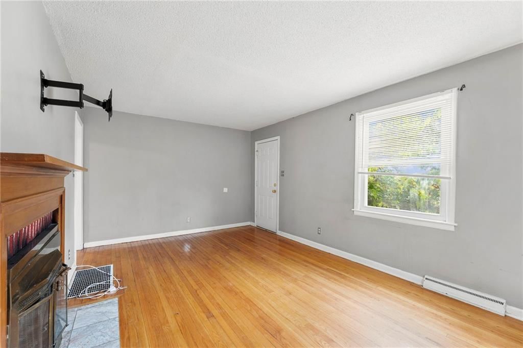 3721 Elmwood Avenue — photo 5