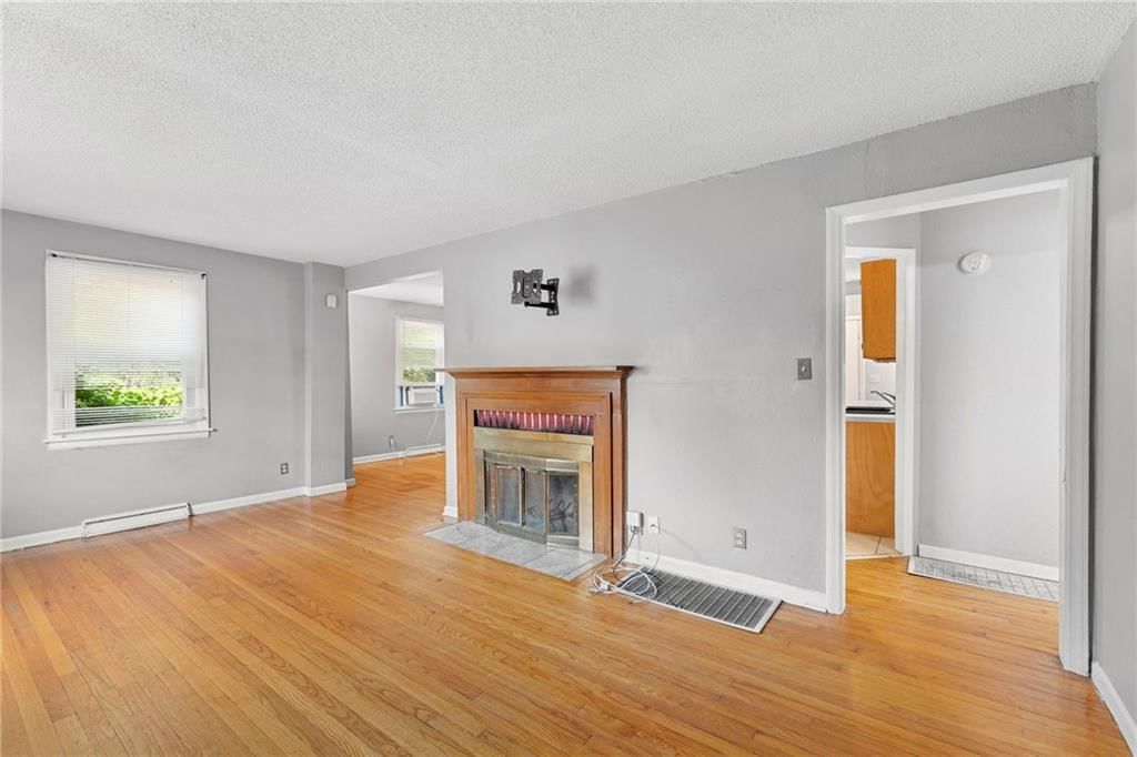 3721 Elmwood Avenue — photo 7