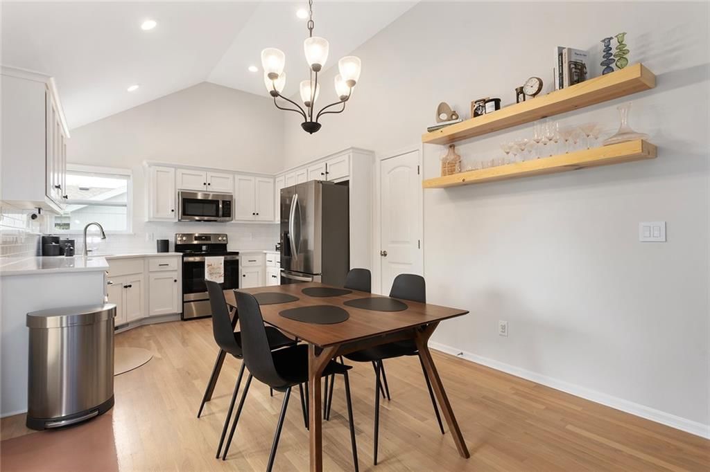 Photo 7 of 37 - 6125 NE 118th Street