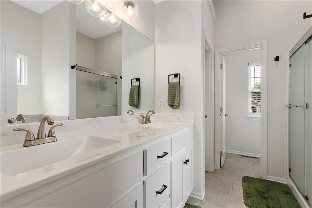 Photo 15 of 37 - 6125 NE 118th Street
