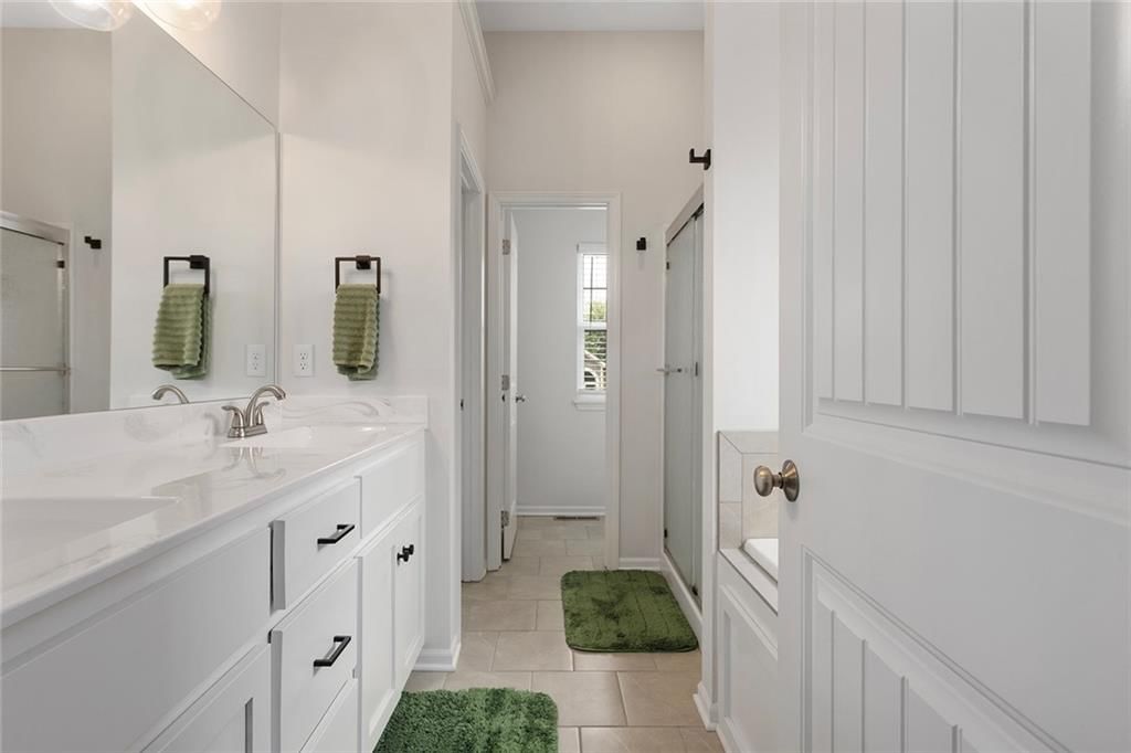 Photo 16 of 37 - 6125 NE 118th Street