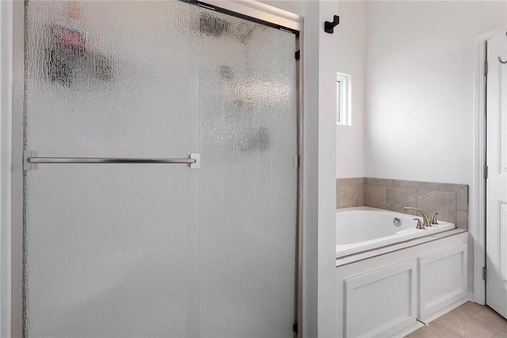 Photo 17 of 37 - 6125 NE 118th Street