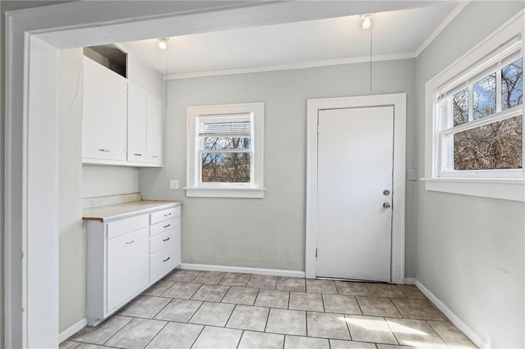 7570 Olive Street — photo 11