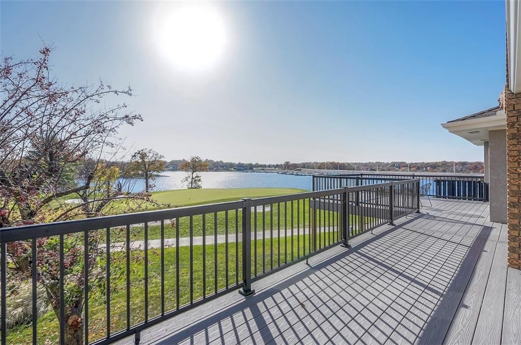 4910 NE Pebble Beach Street — photo 32