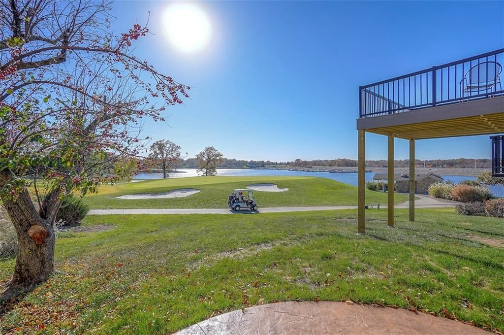 4910 NE Pebble Beach Street — photo 33