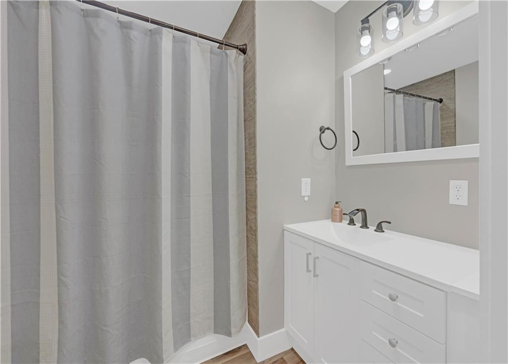 807 W 7th Street — photo 13