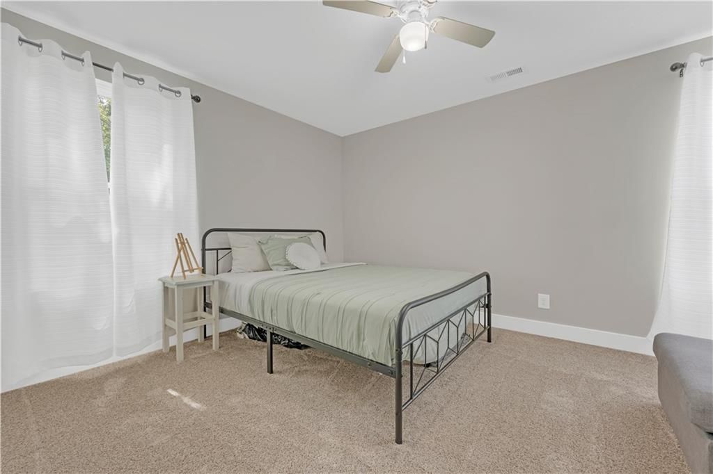 807 W 7th Street — photo 21