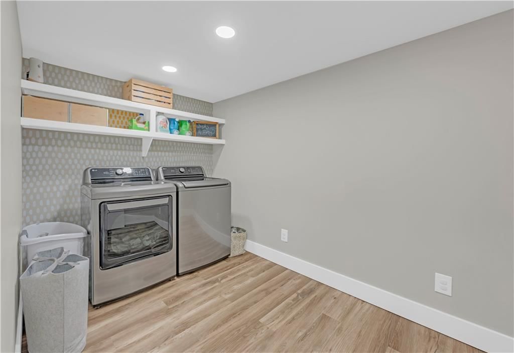 807 W 7th Street — photo 23