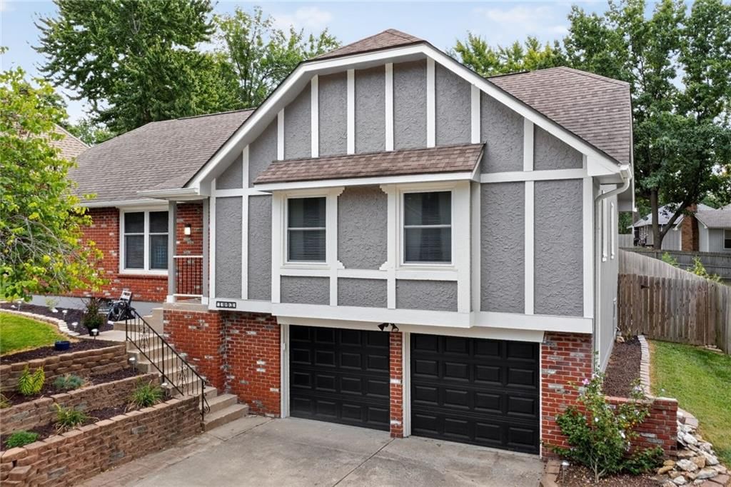 1003 Silver Lake Drive — photo 2