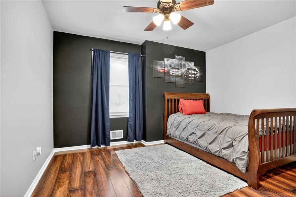 1003 Silver Lake Drive — photo 17