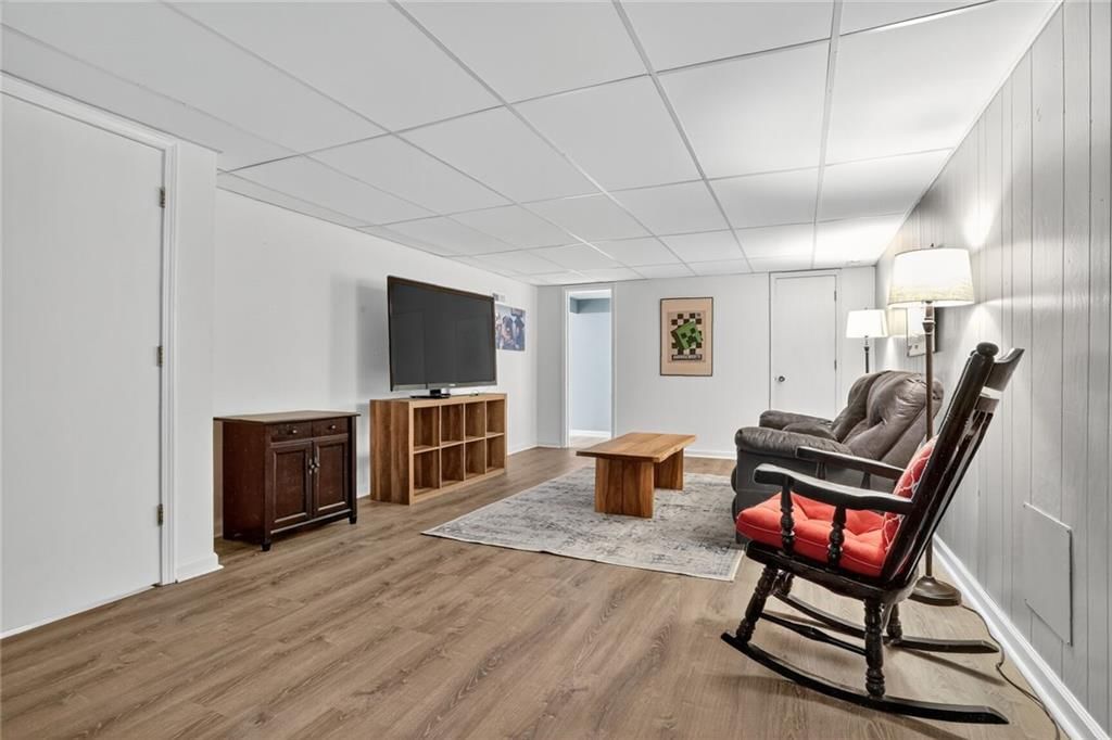 1003 Silver Lake Drive — photo 19