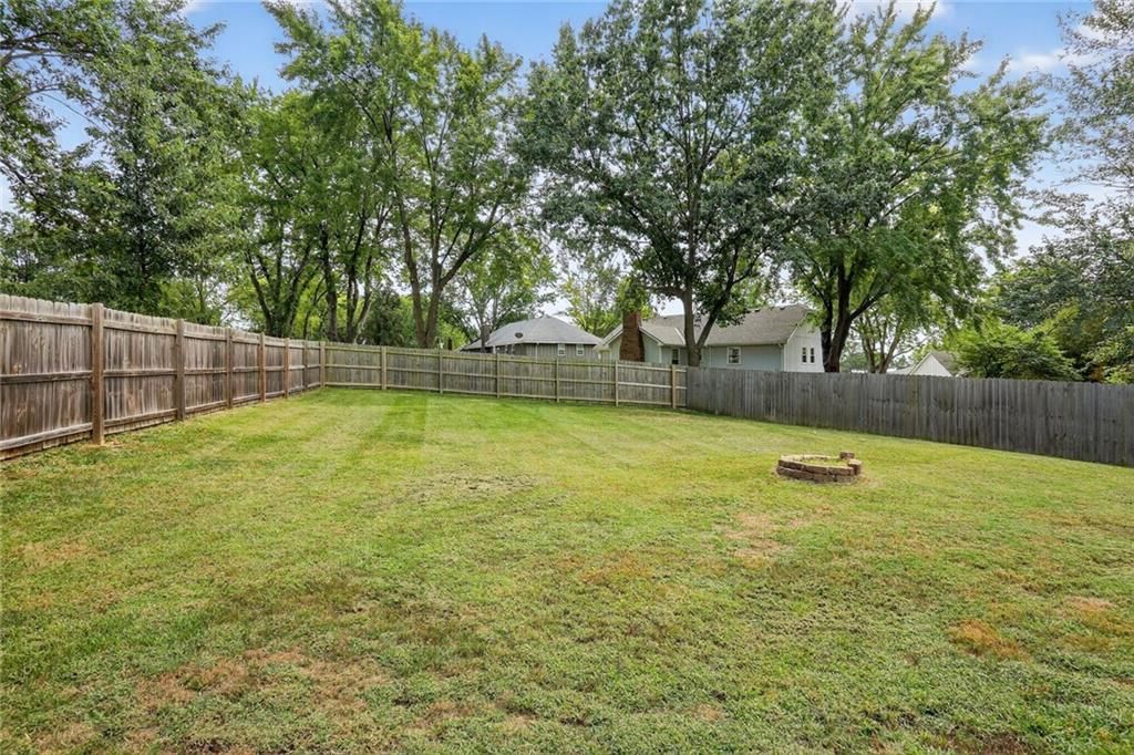 1003 Silver Lake Drive — photo 26