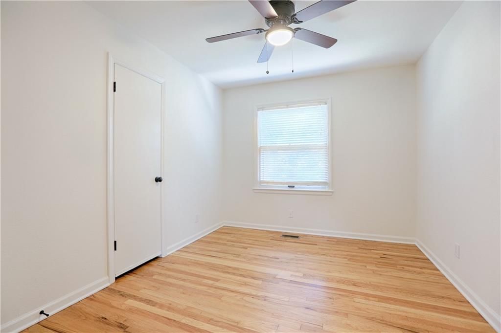 8804 E 59th Terrace — photo 10
