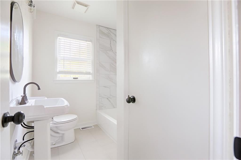 8804 E 59th Terrace — photo 11