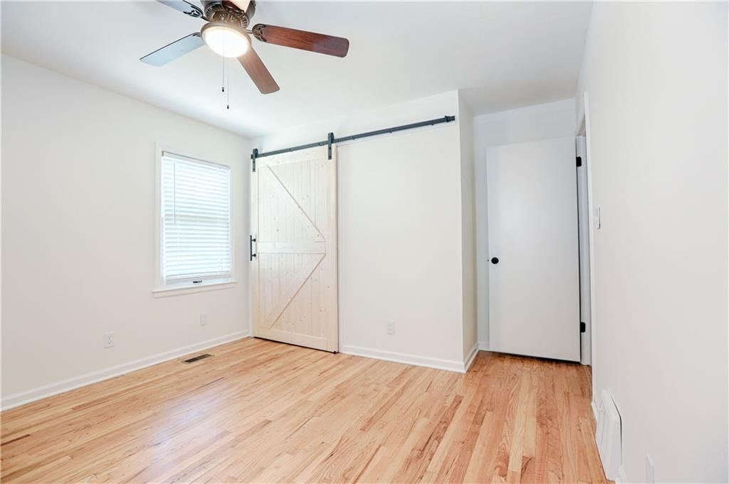 8804 E 59th Terrace — photo 16