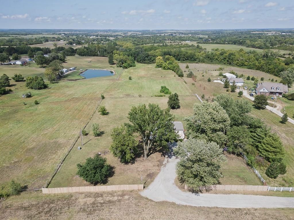 22090 Linwood Road — photo 2
