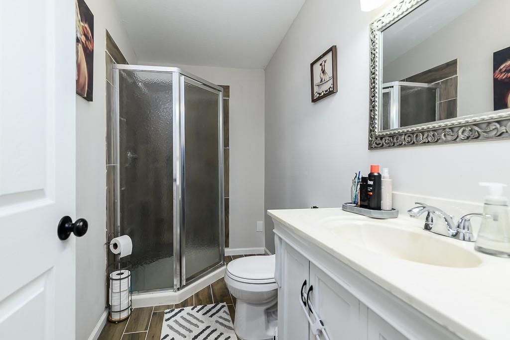 22090 Linwood Road — photo 9