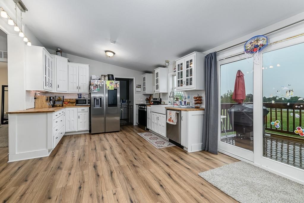 22090 Linwood Road — photo 12