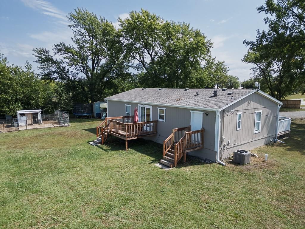 22090 Linwood Road — photo 20