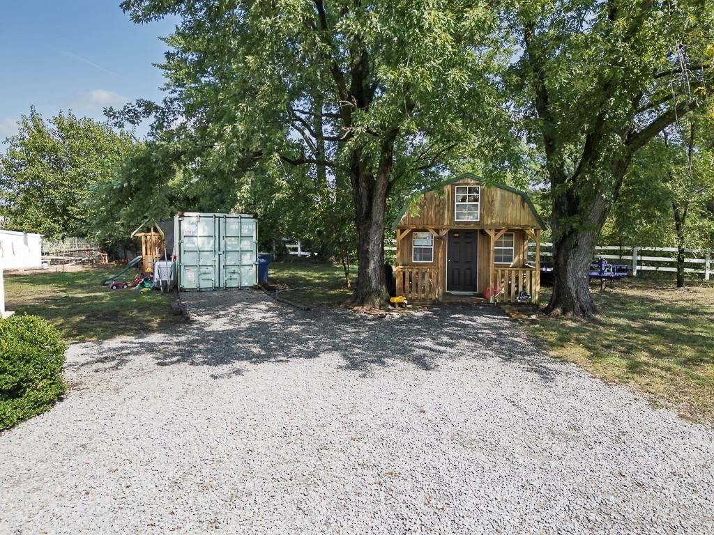 22090 Linwood Road — photo 22