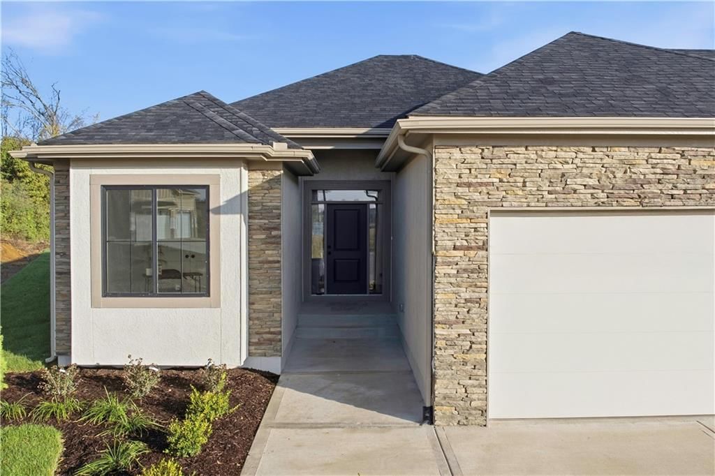 7900 SE Hoot Owl Street — photo 3