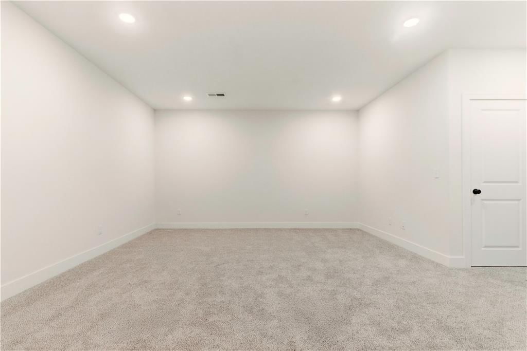 7900 SE Hoot Owl Street — photo 39