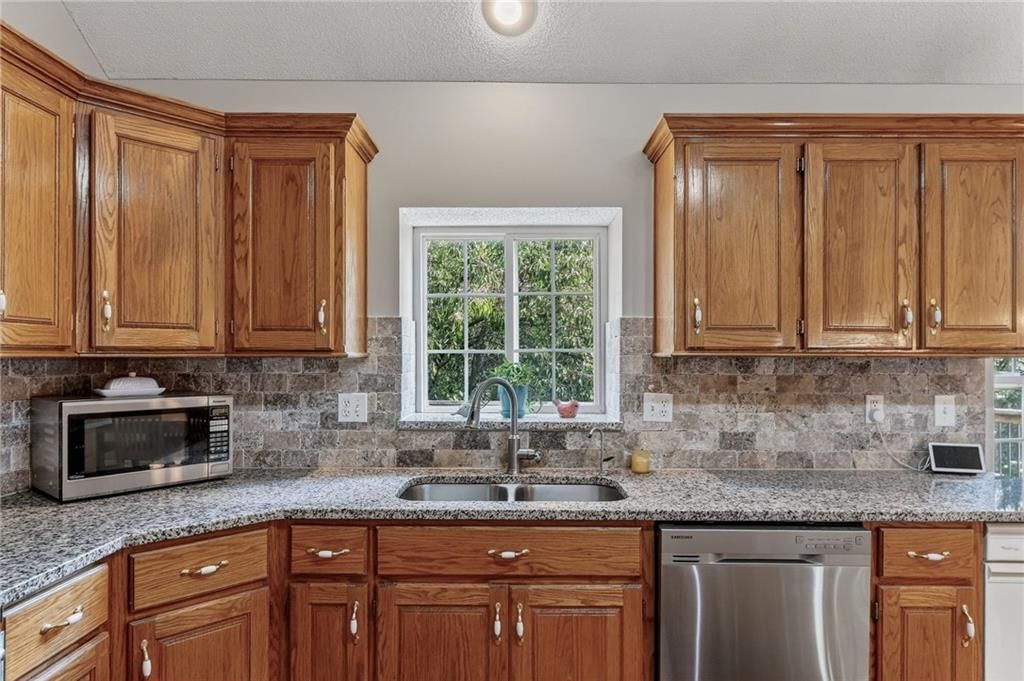 21222 W 48TH Street — photo 15