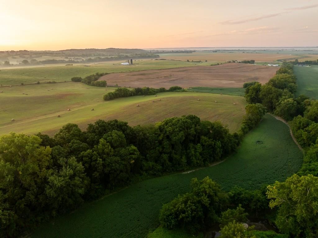 W 73rd Street, Orrick, MO