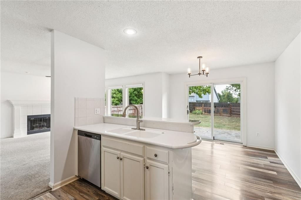 7417 N Wallace Avenue — photo 17