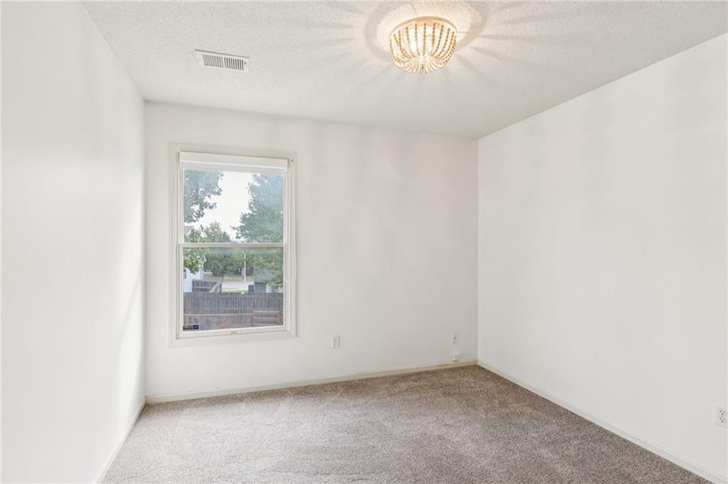7417 N Wallace Avenue — photo 24