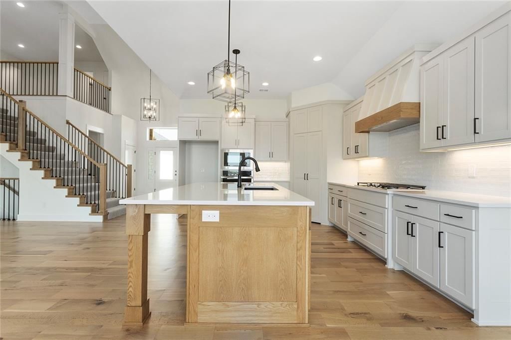13703 Clover Court — photo 8