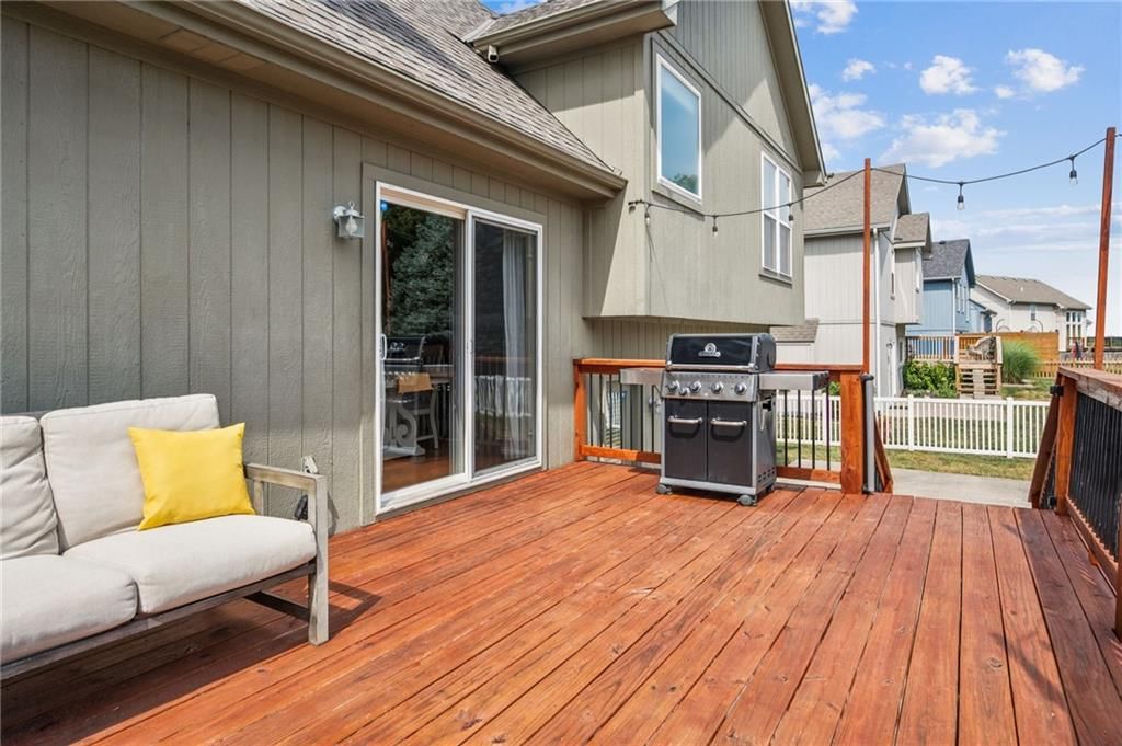 905 Crestridge Drive — photo 33