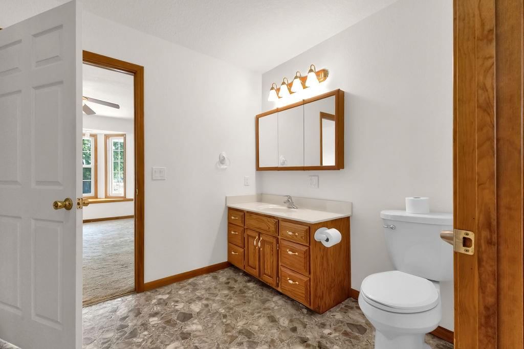 Photo 17 of 42 - 31733 151st Street