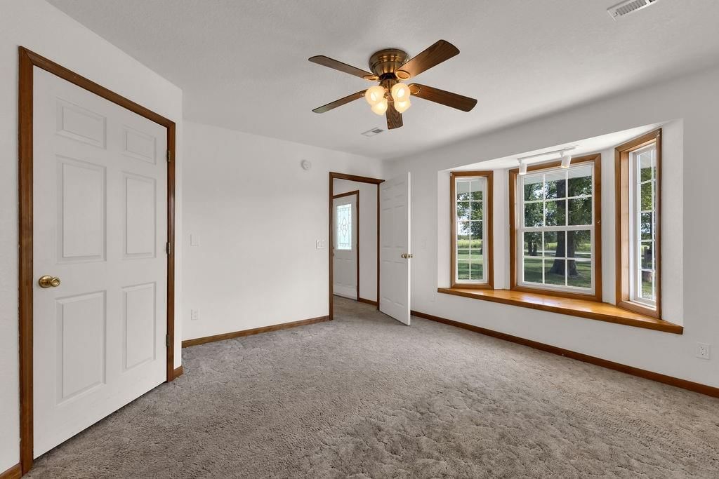 Photo 19 of 42 - 31733 151st Street