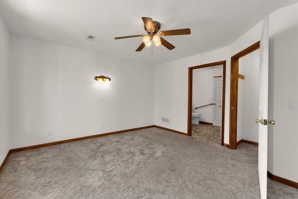 Photo 23 of 42 - 31733 151st Street