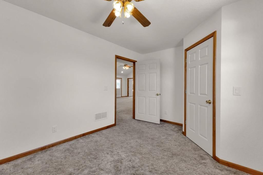 Photo 31 of 42 - 31733 151st Street