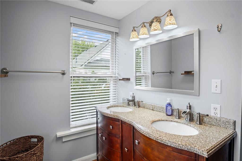 307 S Pearl Street — photo 22