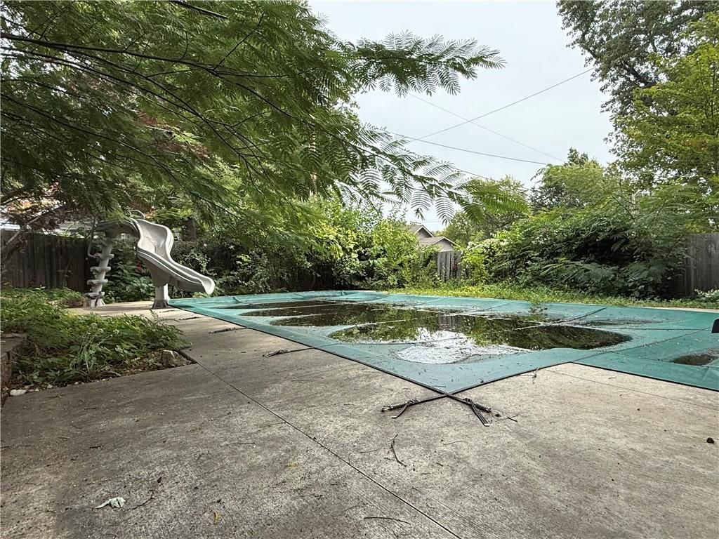307 S Pearl Street — photo 32