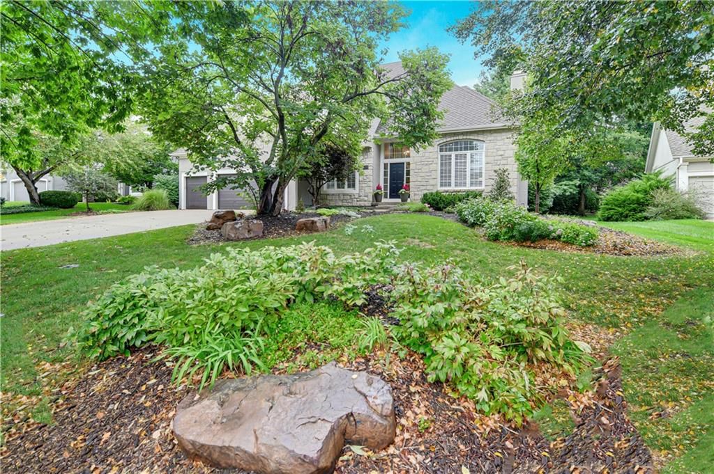 4512 W 139th Street, Leawood, KS