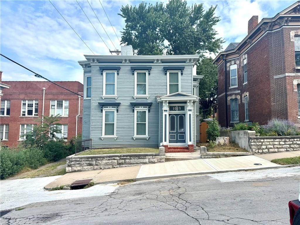 1019 Charles Street, St Joseph, MO