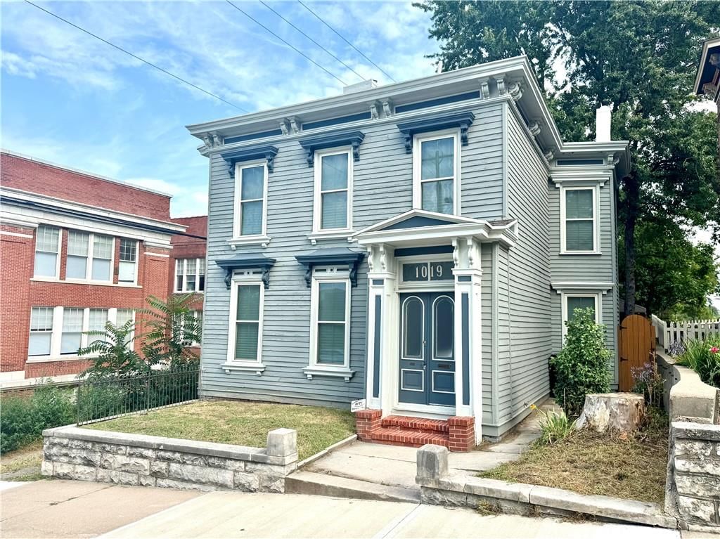 1019 Charles Street — photo 3