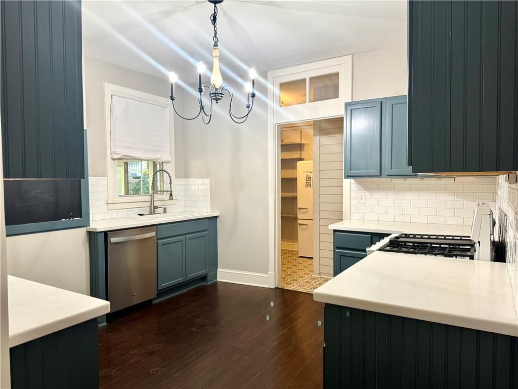 1019 Charles Street — photo 18