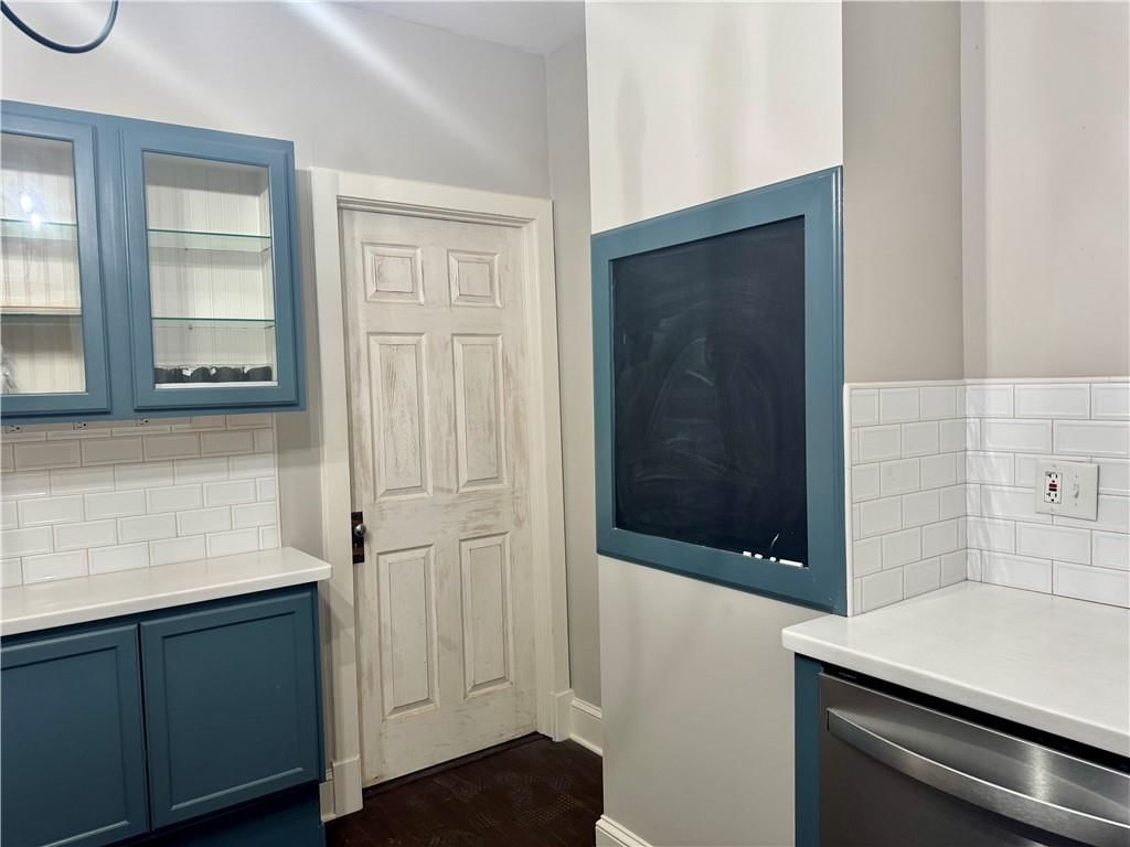 1019 Charles Street — photo 20