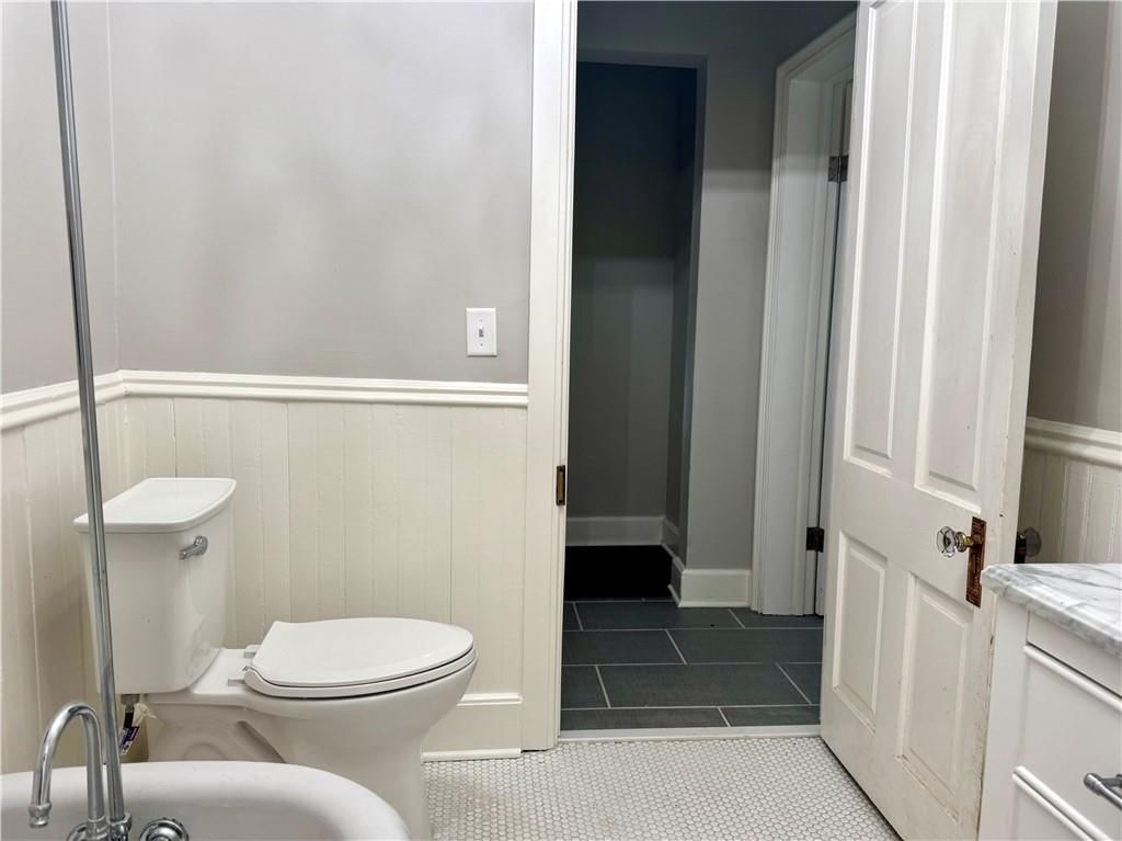 1019 Charles Street — photo 36