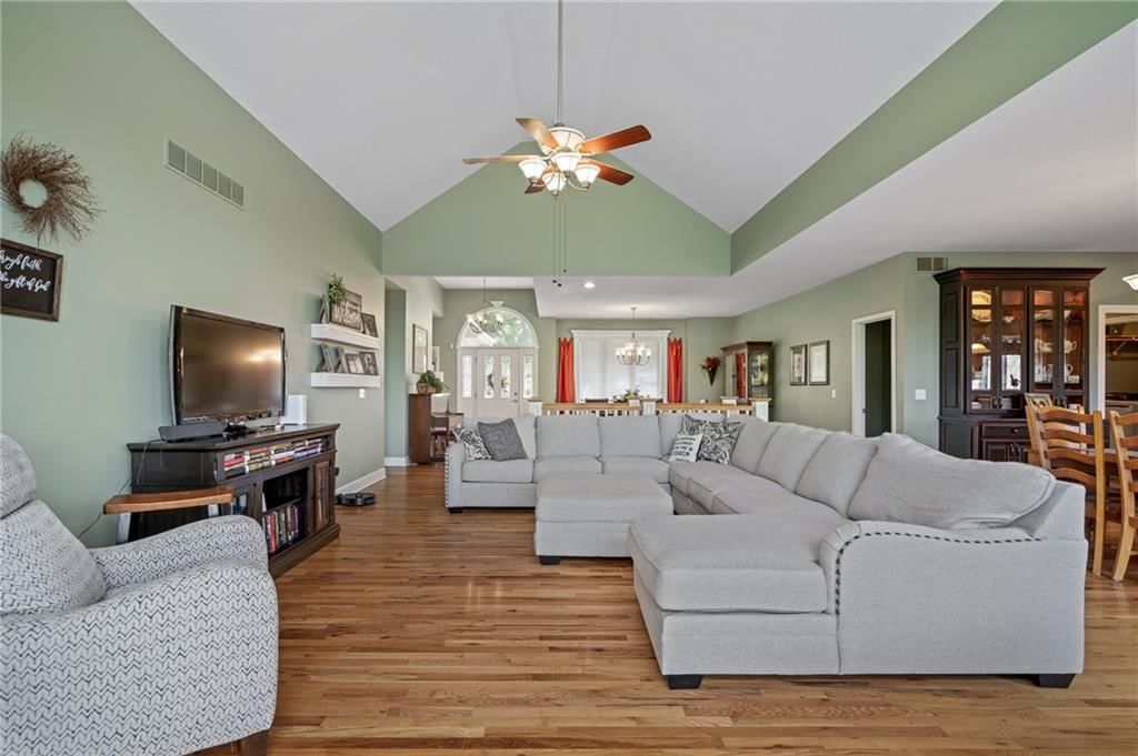 Photo 20 of 66 - 7708 Brook Lane Avenue