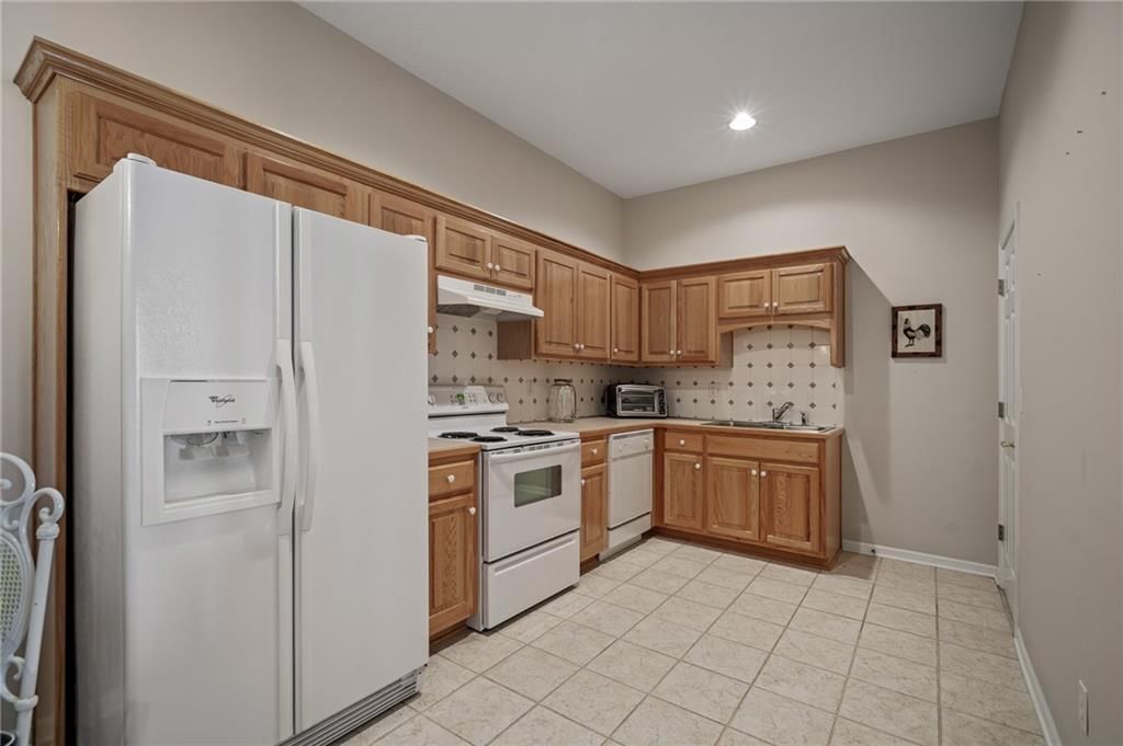 Photo 44 of 66 - 7708 Brook Lane Avenue