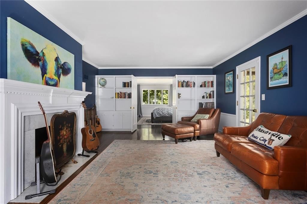 Photo 10 of 70 - 2204 NE 39TH Street