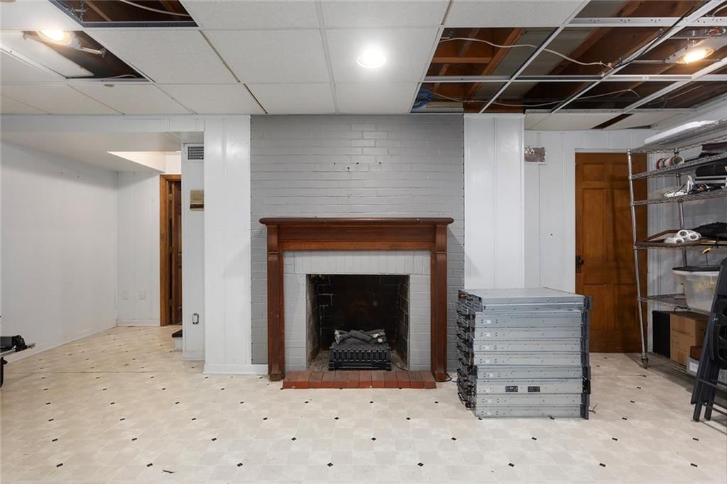 Photo 50 of 70 - 2204 NE 39TH Street