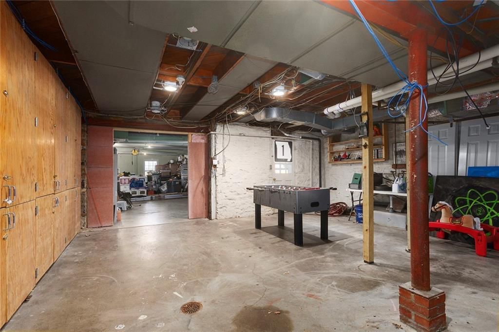 Photo 52 of 70 - 2204 NE 39TH Street